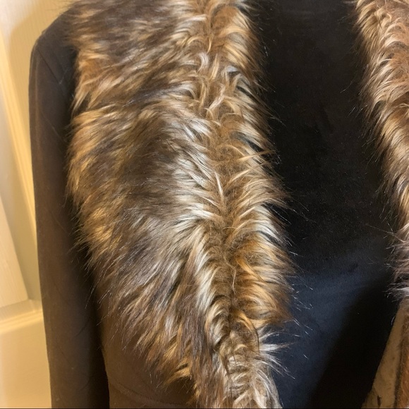 Faux Fur Winter Coat Women’s Large - Picture 5 of 5